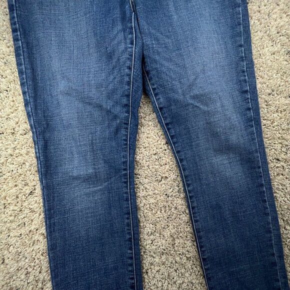 Levi's 311 Shaping Skinny Jeans Women's 32 Blue Mid Rise Medium Wash Red Tab - Picture 4 of 13